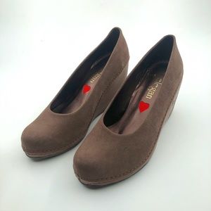 HANDMADE SUEDE WOMAN WEDGE HEELS
